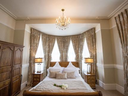 TULLYGLASS HOUSE HOTEL BALLYMENA