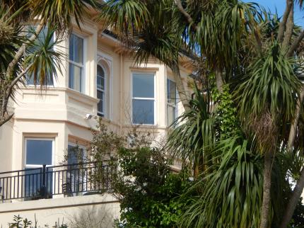 CROFTON HOUSE HOTEL BARTON TORQUAY