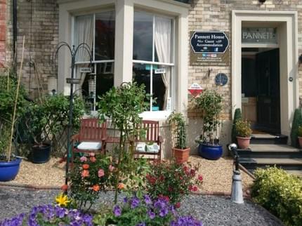 PANNETT HOUSE BED AND BREAKFAST AINTHORPE WHITBY