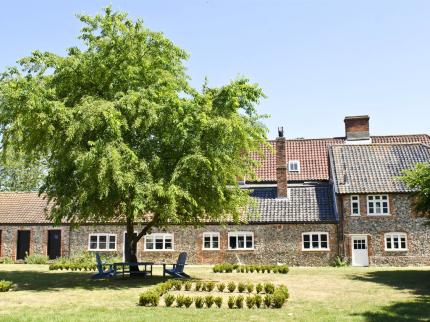 Grange Farm House&nbsp;| Barnham&nbsp;| Nr. Thetford&nbsp;| 