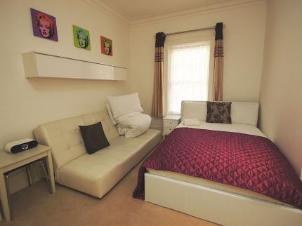 PICCADILLY CIRCUS STUDIOS BELGRAVIA LONDON