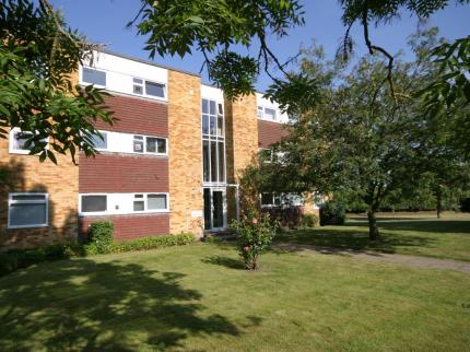 BISHOP S COURT APARTMENT BABRAHAM CAMBRIDGE