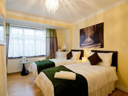 GABLE LODGE LONDON ENFIELD LONDON