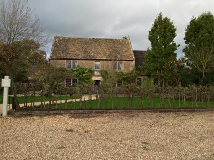 PEAR TREE INN ATWORTH MELKSHAM