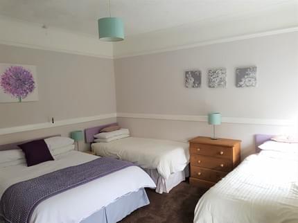 ABBEY VIEW HOLIDAY FLATS BARTON TORQUAY