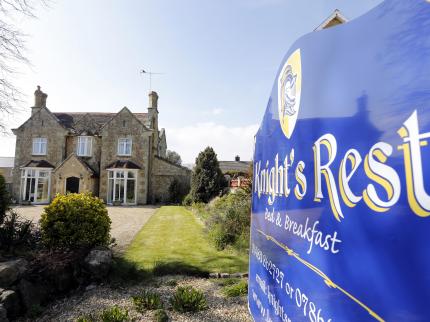 KNIGHTS REST LUCCOMBE VILLAGE ISLE OF WIGHT