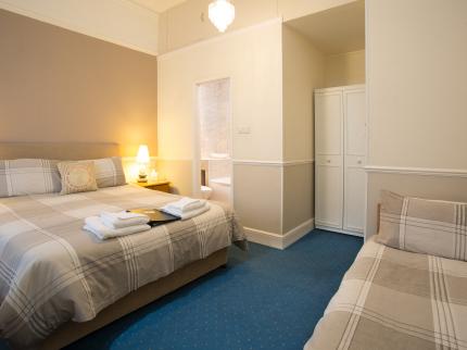 MARINERS GUEST HOUSE BARTON TORQUAY