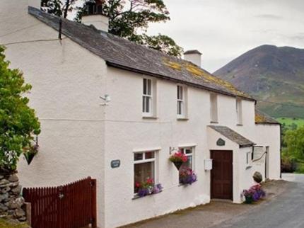 SWINSIDE FARMHOUSE APPLETHWAITE KESWICK