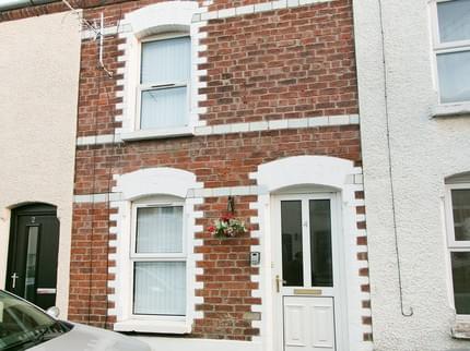 QUEENS QUARTER APARTMENT HUGH STREET BELFAST