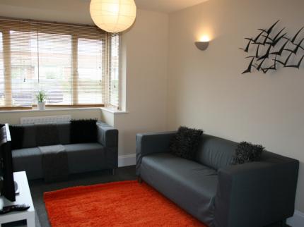 OCEANA ACCOMMODATION CLIFFE AVENUE BURRIDGE SOUTHAMPTON