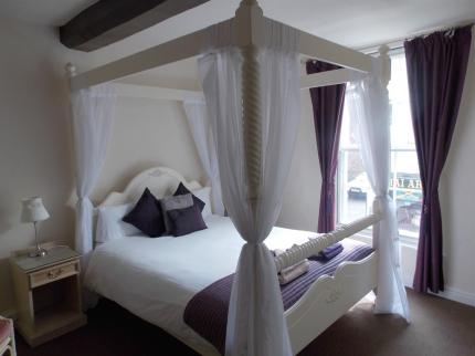 FRIARS ACTON ROUND BRIDGNORTH