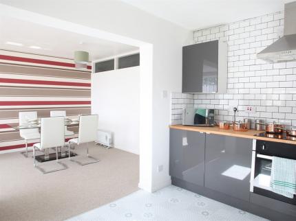 SOUTHSIDE APARTMENTS POLLOKSHAWS GLASGOW