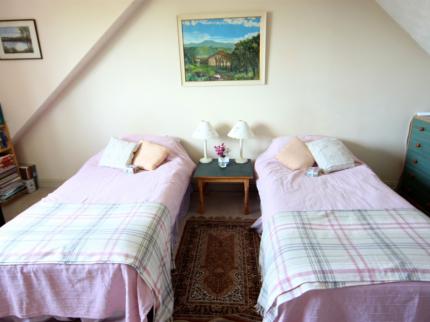 SOUTHFIELDS B B STUDIOS EARLSFIELD SOUTHFIELDS