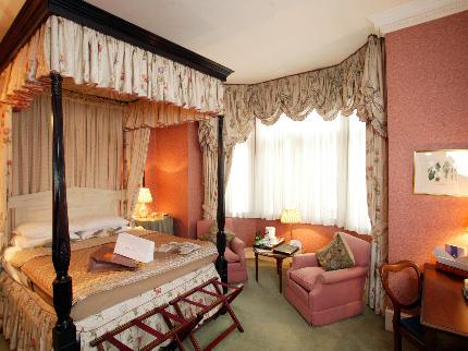 ABBEY COURT NOTTING HILL BAYSWATER LONDON