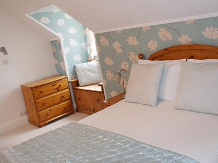 CLEAVE COURT GUEST HOUSE GOGARTH CONWY