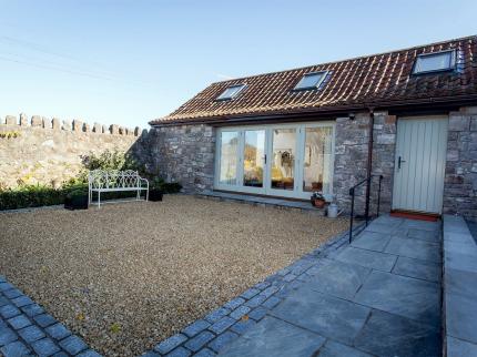 BISHOPS FARM STUDIO CLAVERHAM