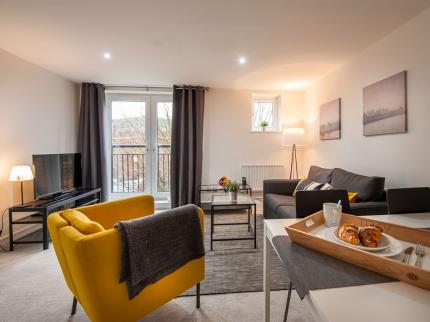 STAFF APARTMENTS MAYFLOWER COURT READING