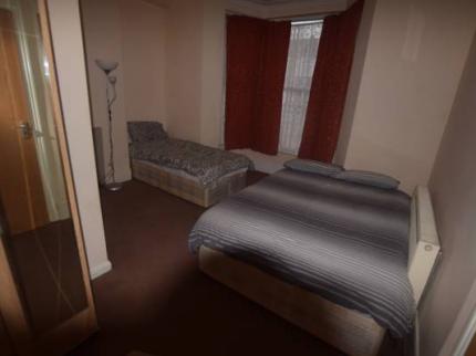 WOODLANDS LODGE ILFORD