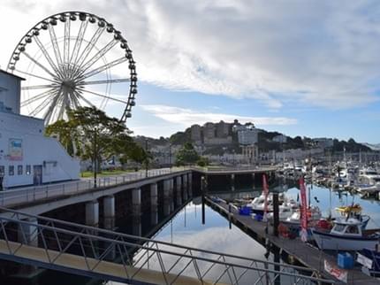 TOR PARK HOLIDAY FLATLETS BARTON TORQUAY