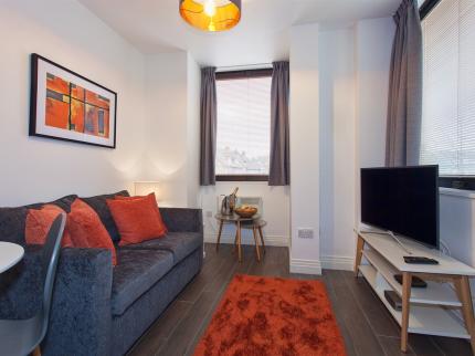 STAYHERE AT THORNHILL HOUSE WATFORD