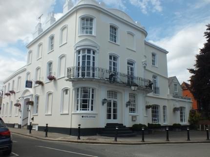 ROYAL ADELAIDE HOTEL BOVENEY WINDSOR