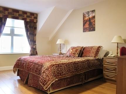 CROSS SQUARE HOTEL NEWRY