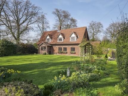 OLD PEAR TREE B B BARROW BURY ST EDMUNDS