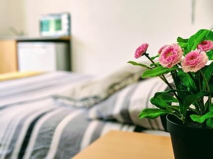 HAMMERSMITH STUDIOS BARONS COURT HAMMERSMITH