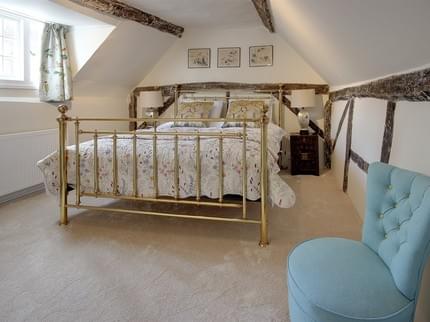 EGLANTINE BATTS CORNER FARNHAM