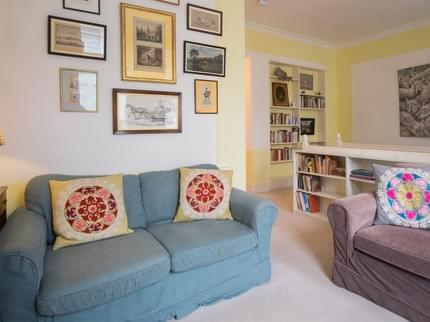 ELGIN CRESCENT APARTMENT HOLLAND PARK LONDON