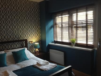 ROOS ROOMS BURSTWICK HULL