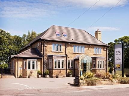 315 BAR AND RESTAURANT CLAYTON WEST HUDDERSFIELD