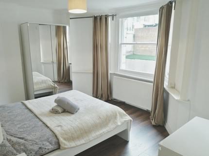 GARDEN FLAT CLAPHAM NORTH CLAPHAM LONDON