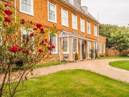 ECTON HOUSE BRIXWORTH NORTHAMPTON