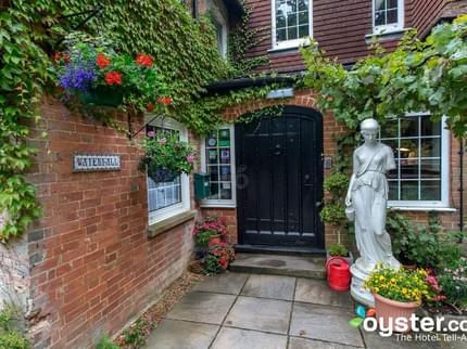 Waterhall Country House&nbsp;| Crawley&nbsp;| Gatwick&nbsp;| 