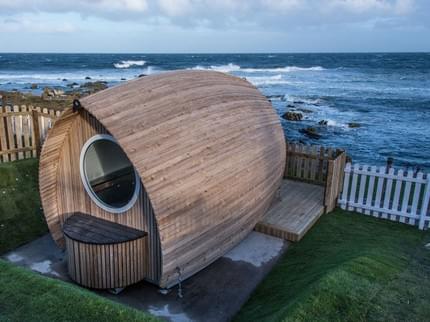DOOR TO SHORE SEAFRONT COTTAGES BOGFOLD FRASERBURGH