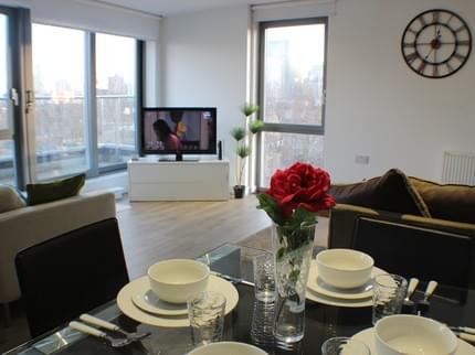 LUXURY CANARY VIEW APARTMENT ALL SAINTS LONDON