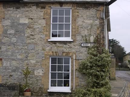 ZEPHYR COTTAGE NETTLESTONE ISLE OF WIGHT