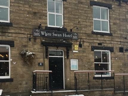 WHITE SWAN RAWDON LEEDS