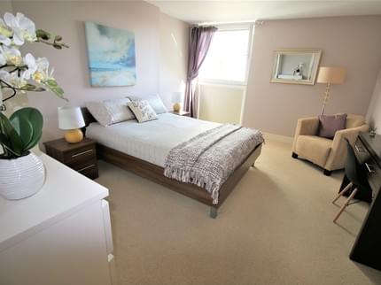 EXTRAVAGANT COURT APARTMENT ALL SAINTS CANARY WHARF