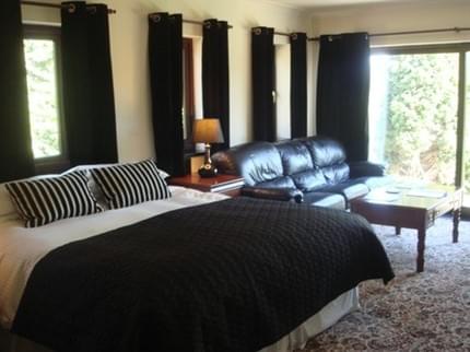 FOXWOOD GUEST HOUSE CARLTON WAKEFIELD