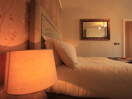 BRONZE PIG BRAMPTON LINCOLN