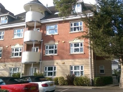 HARTFORD COURT APARTMENT 16 BOURNEMOUTH