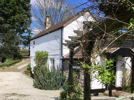 TRESOWES GREEN COTTAGE ASHTON HELSTON