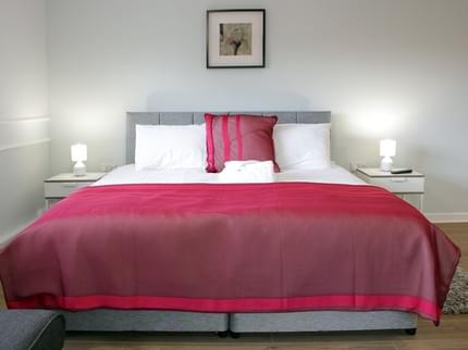 HUGH O NEILL AMBASSADOR SUITE TYRONE