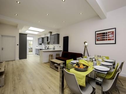 LANCING ROAD APARTMENT DRAYTON GREEN EALING