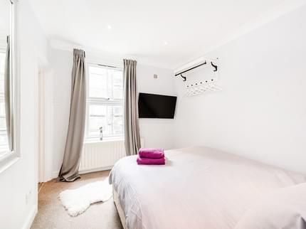 DELUXE APARTMENT ALDGATE EAST LONDON