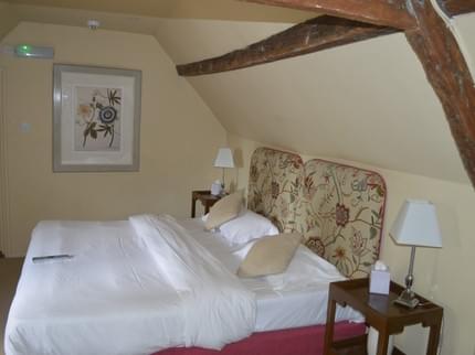 HORSE GROOM BROKENBOROUGH MALMESBURY