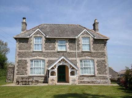 TRENONA FARM HOLIDAYS BOHORTHA TRURO