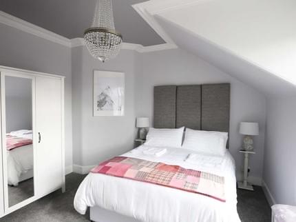 HIGH TERRACE APARTMENT AUCHGOURISH BOAT OF GARTEN